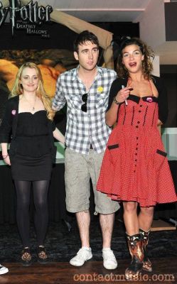 evanna-lynch-matthew-lewis-natalia-tena_3288813.jpg